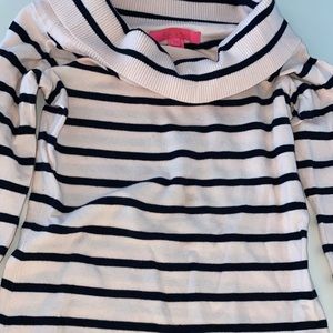 Womens xxs lily puliter sweater.